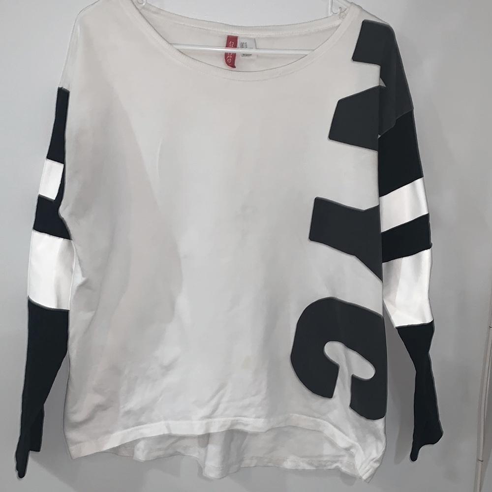H&M Long-Sleeve Semi High-low Shirt